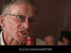 Cachez votre Wiener infidèle avec un ballon !