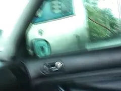 Charlie le câblo-opérateur fait face à la fille d'un client !